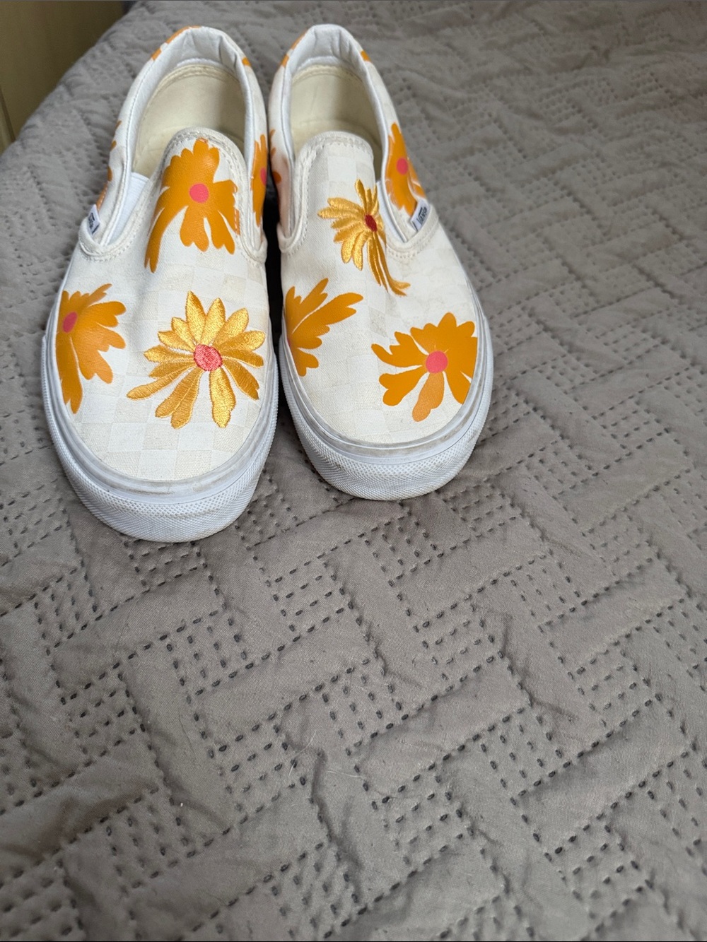 Vans Cream Slip-On Sneakers with Orange and Pink Floral Design - Picture 3 of 6